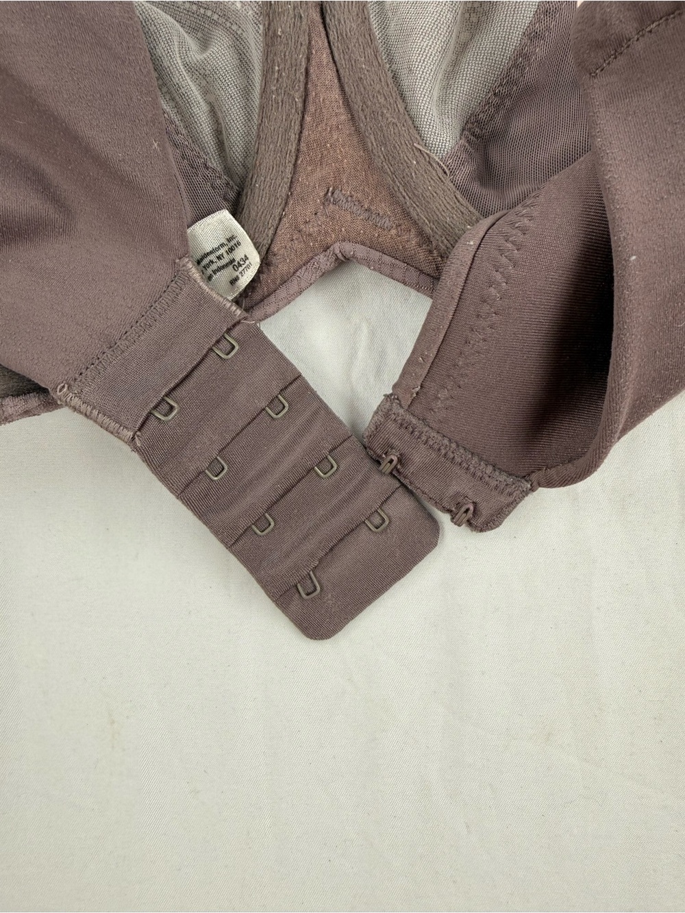 Lilyette Underwire Full-Cup Bra — Mauve in 38C - Picture 4 of 8